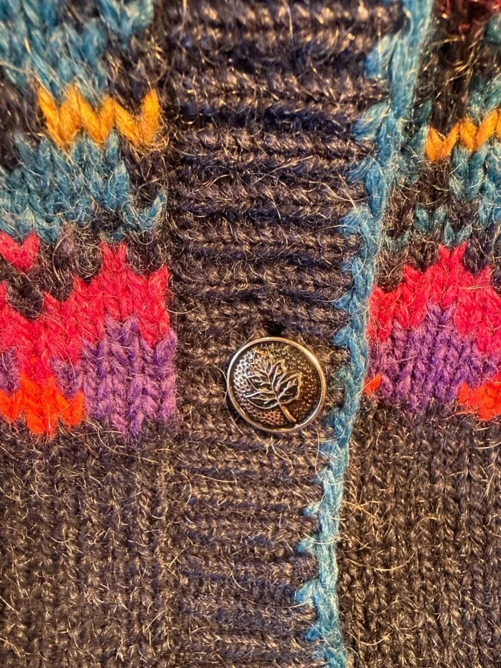 Vintage Woolrich Colorful Leaves Button Sweater - Picture 4 of 10